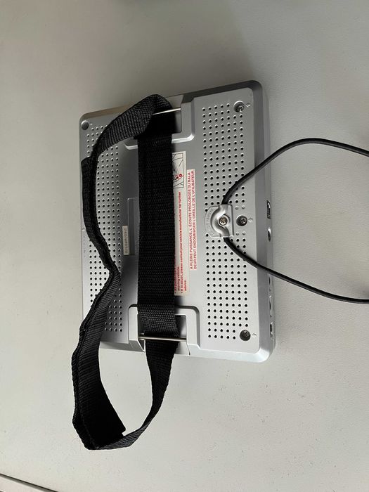 Ecrãs para Carro, com Leitor de DVD's e cabos