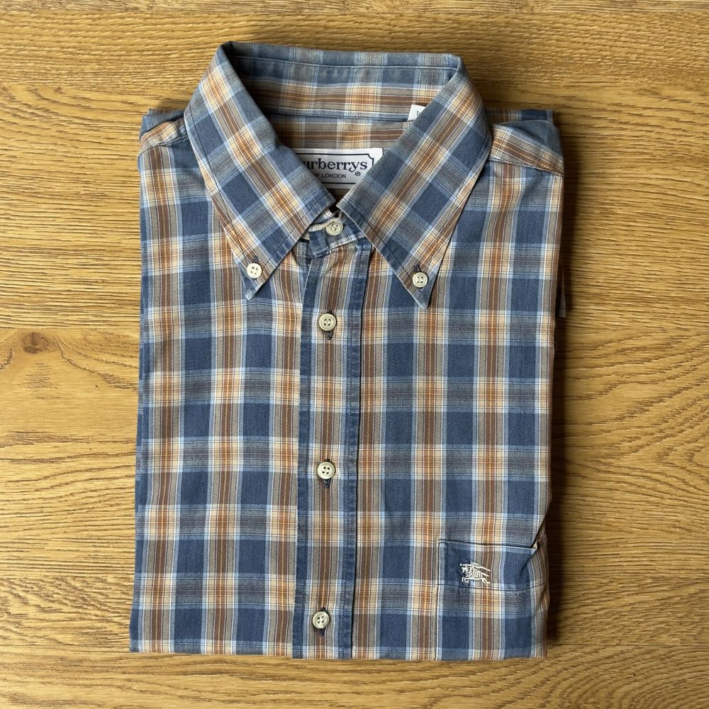 Camisas Faconable/Burberry’s/Marlboro