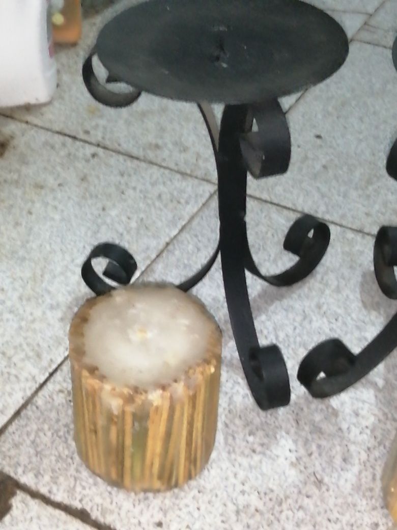 Par de acessórios com velas cada um