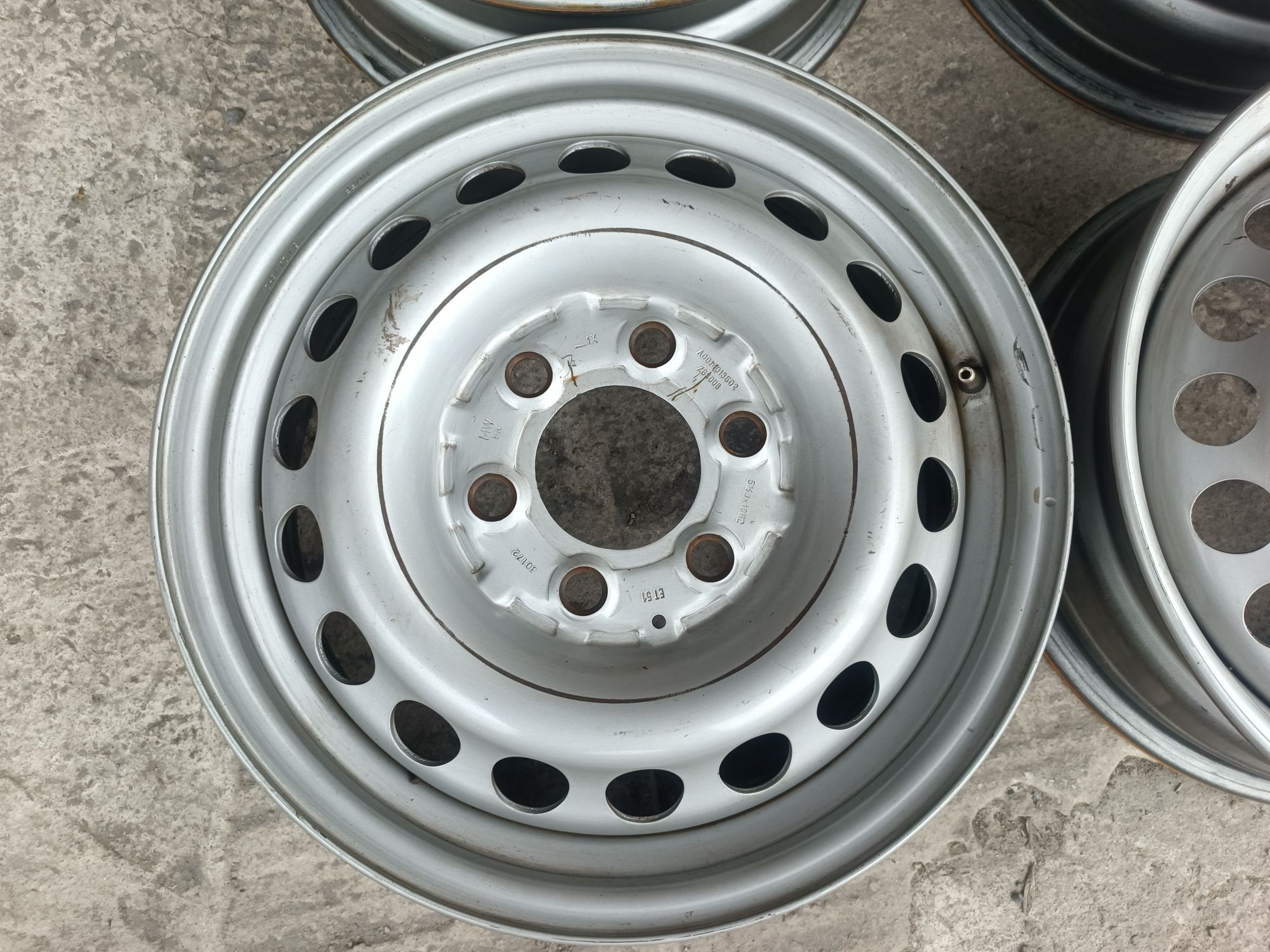 Металеві диски 6 130 R16 Спрінтер