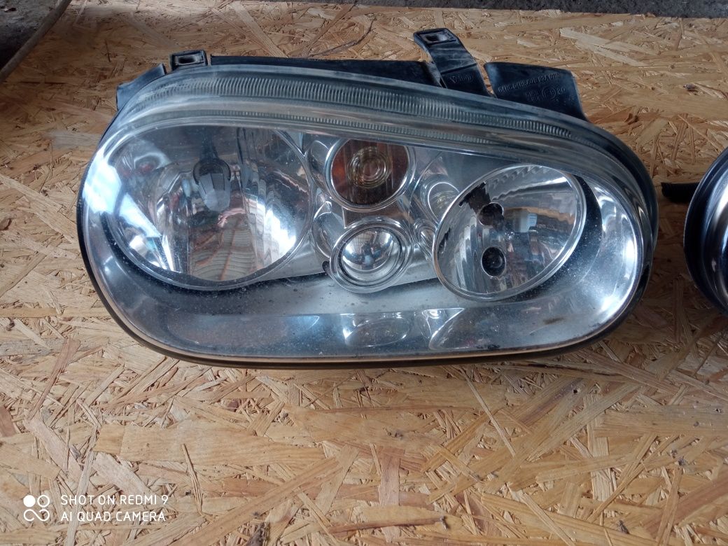 Lampa reflektor przedni prawy VW Golf 4