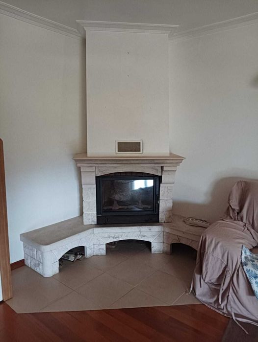 Lareira rústica com bancos laterais e recuperador de calor SUPRA