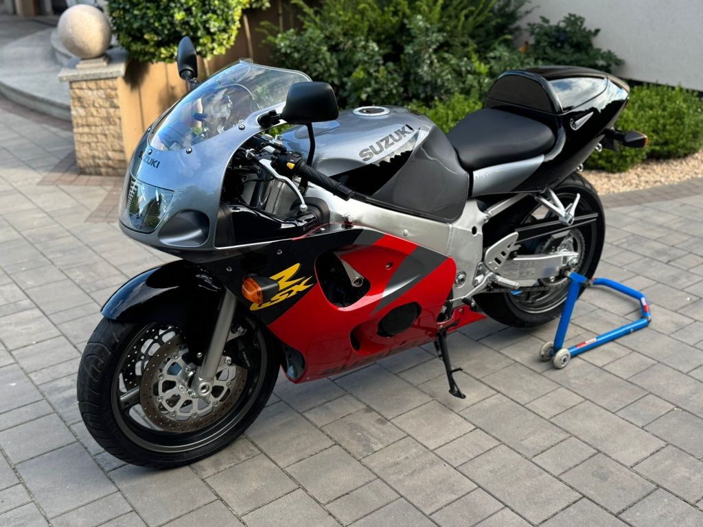 Suzuki GSXR 600 Srad . Tylko 10tkm