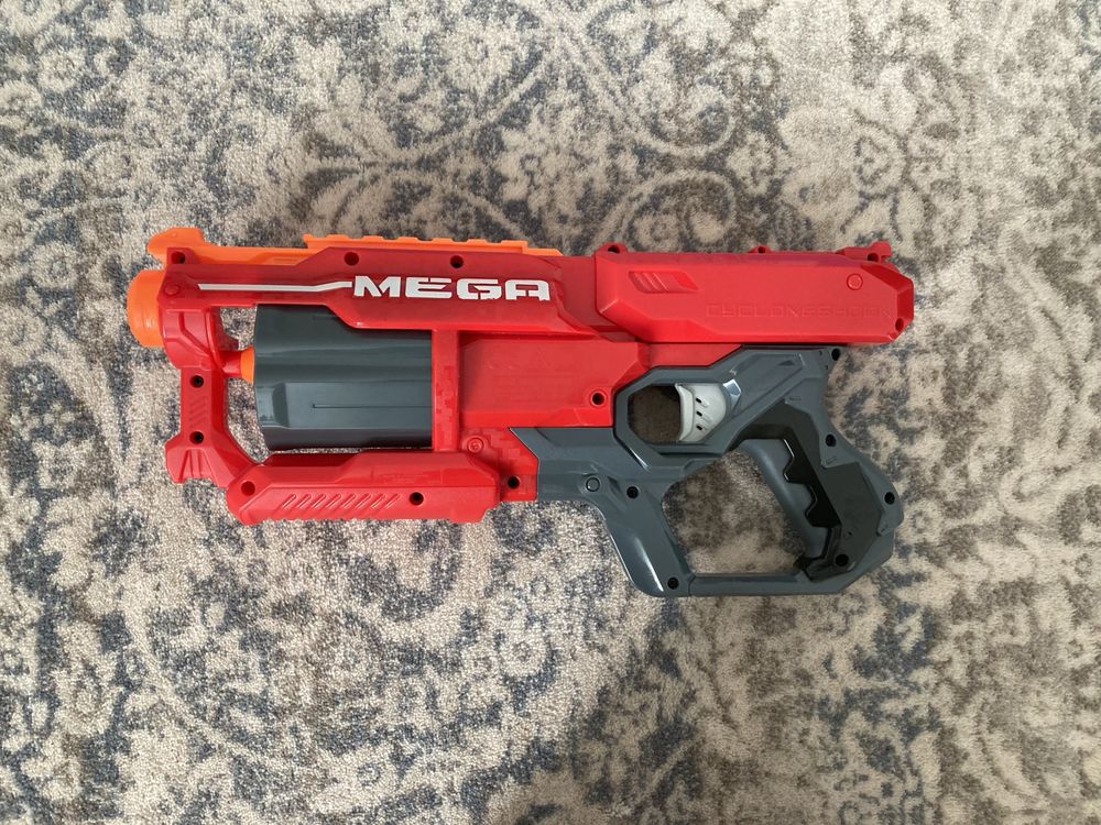 Бластер CYCLONESHOCK mega nerf.