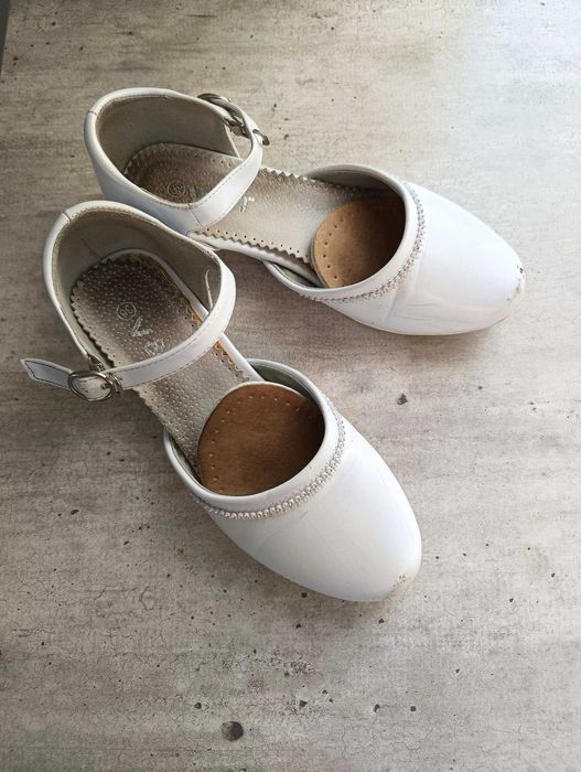 Alba komunijna dla dziewczynki