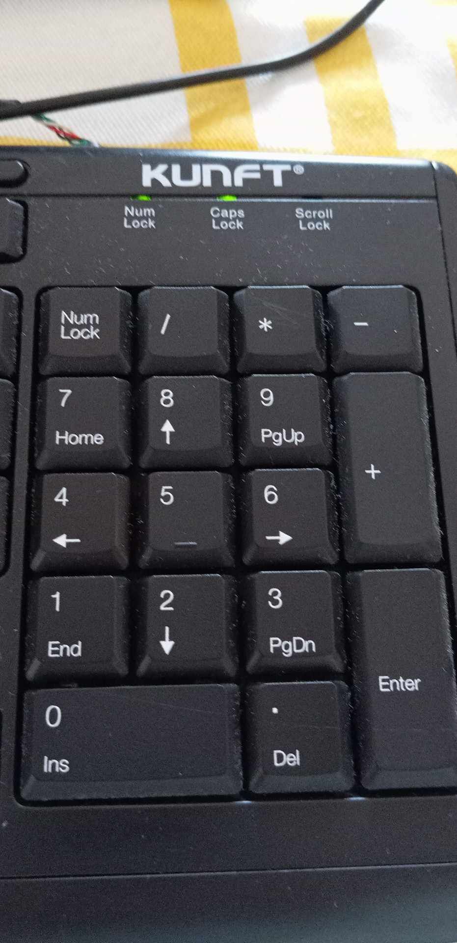 Teclado de fio grande com teclado núnerico da Kunft