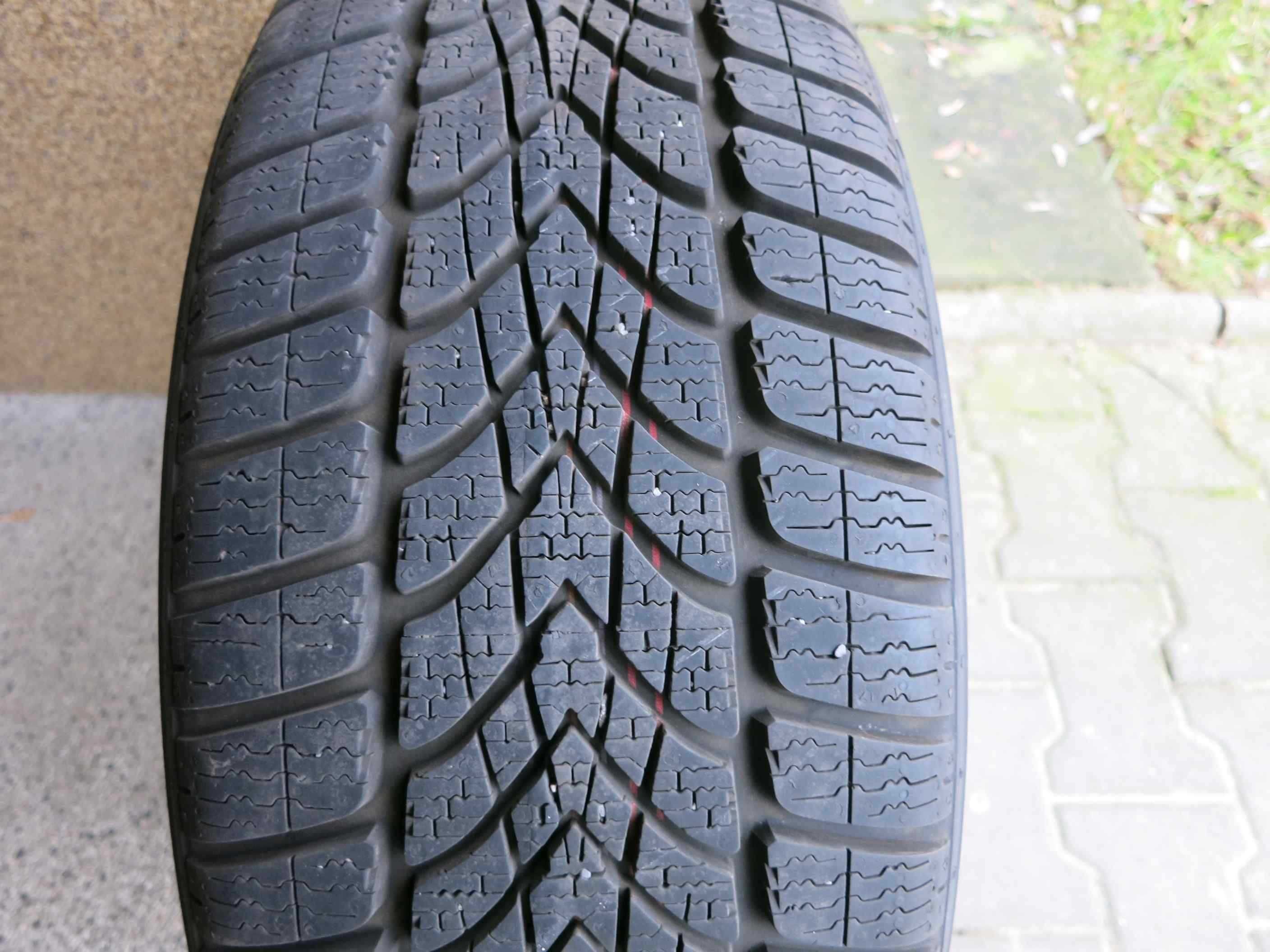 Zimowe DUNLOPY 205/45 R17 88V, jak nowe 2022 zakup prod 9-2021