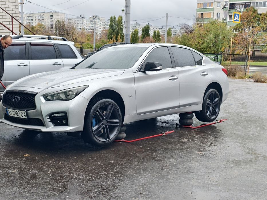 Срочная продажа infinity Q50 2016 Инфинити ( не БМВ, Ауди)