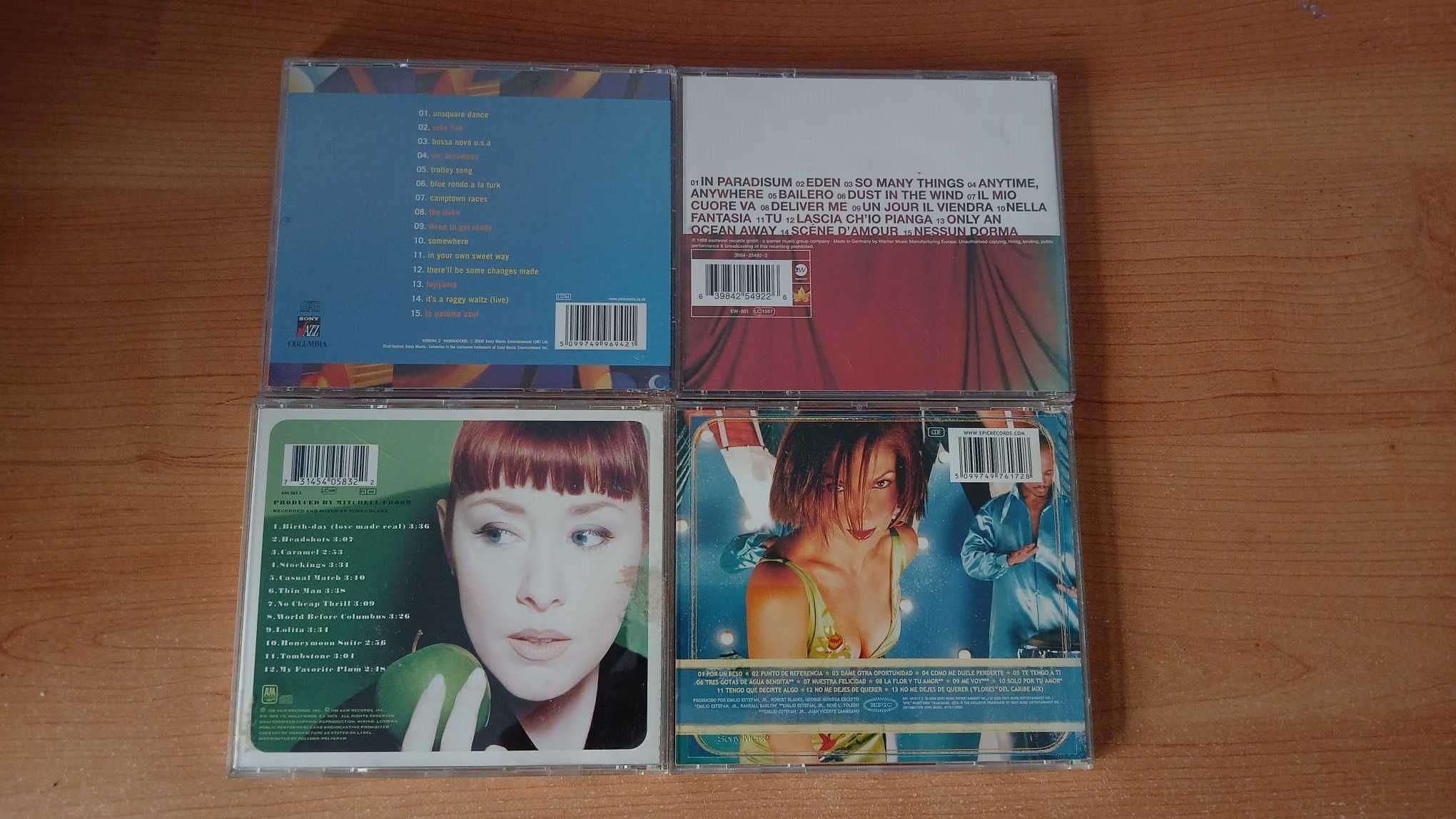 Quatro CDs de música