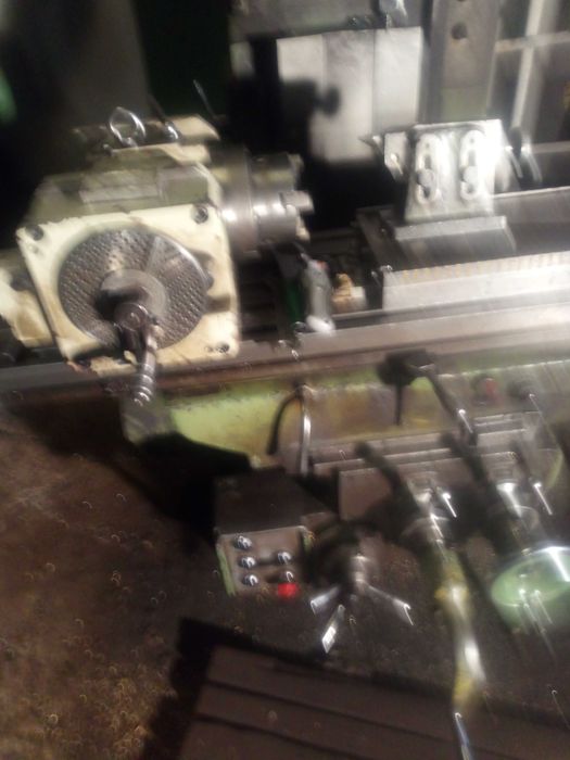 Frezarka FYM 32 - Jarocińska Fabryka Obrabiarek