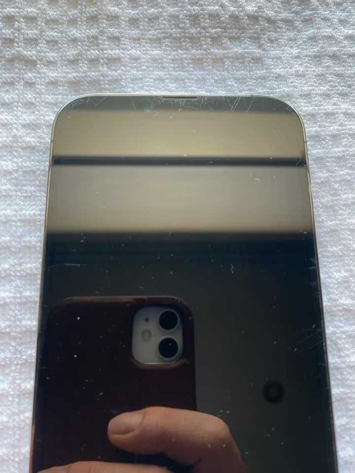 Sprzedaję iPhone 13 Pro Max mojego syna. Oryginalny - bateria 87% 256