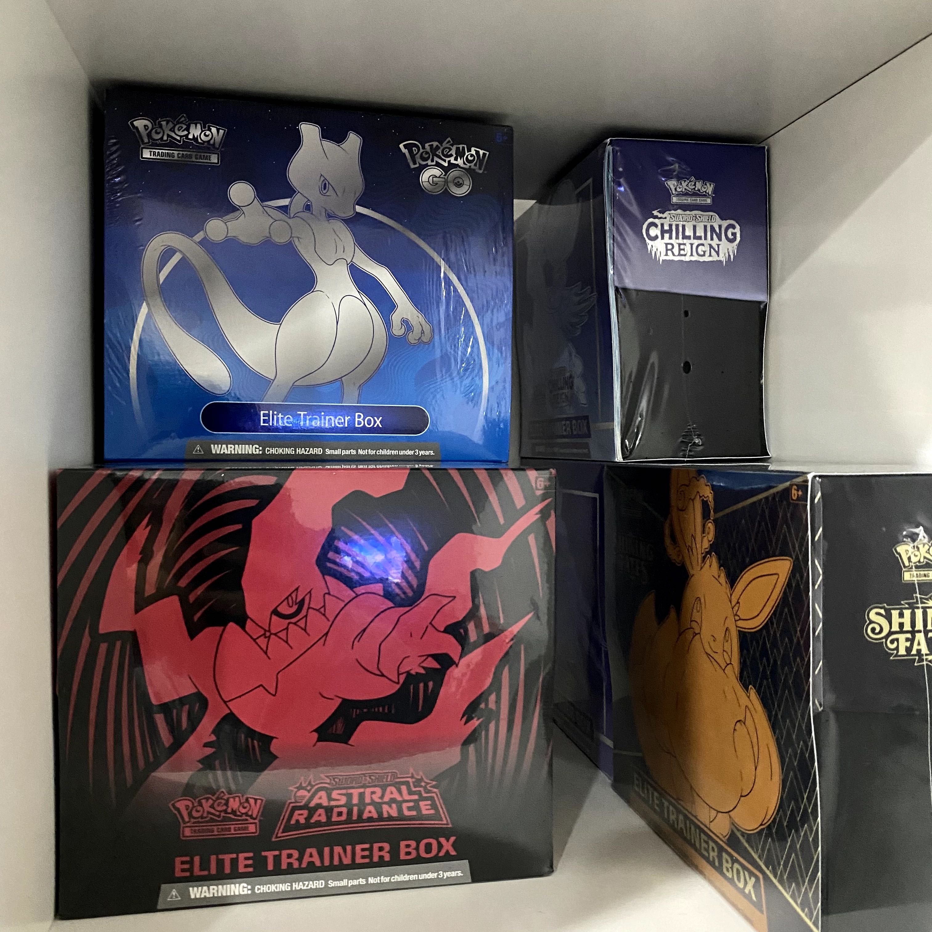 ETBs Pokemon TCG