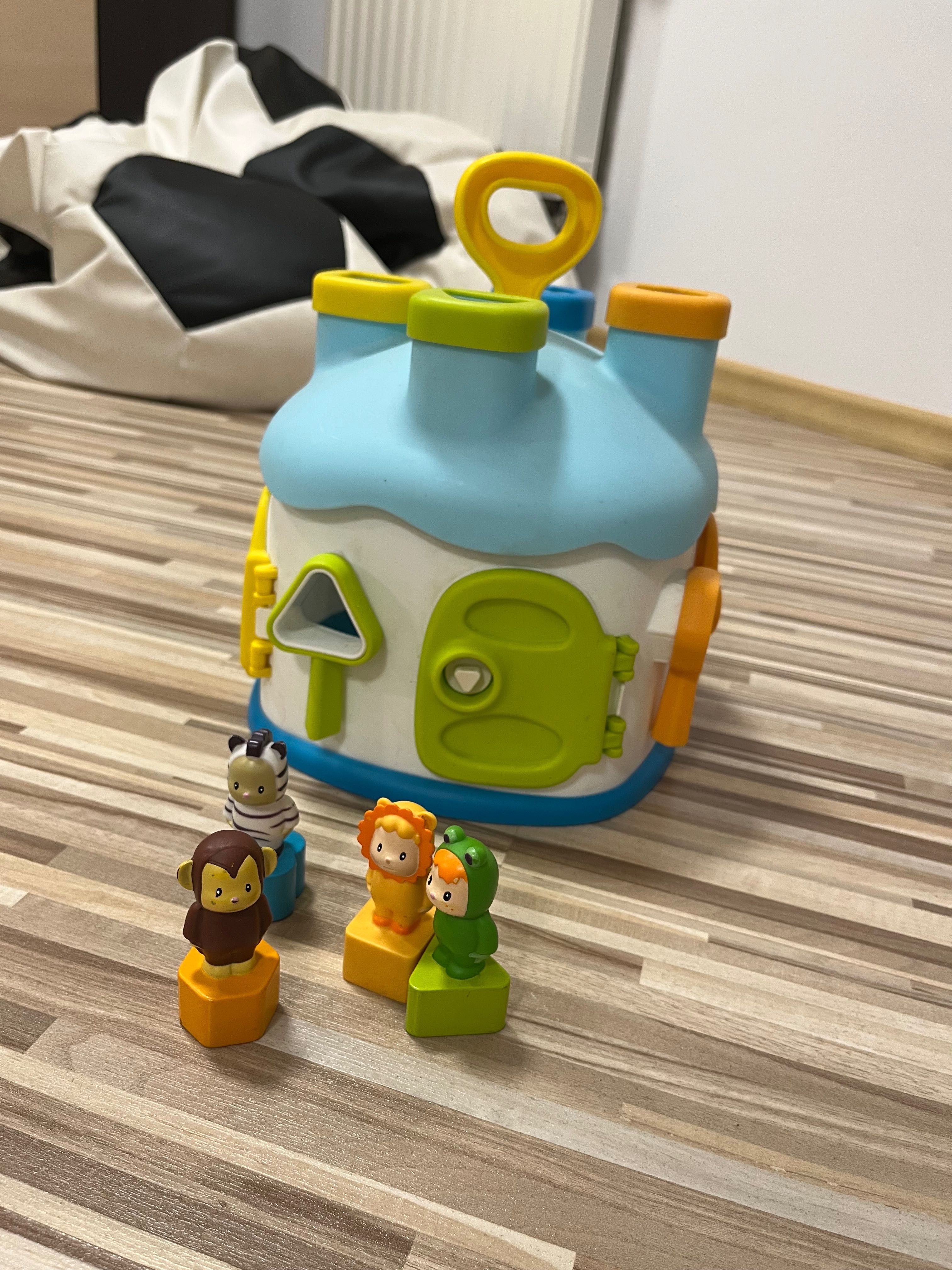 Melissa & doug garaż z 3 samochodami i domek Smoby Cotoons