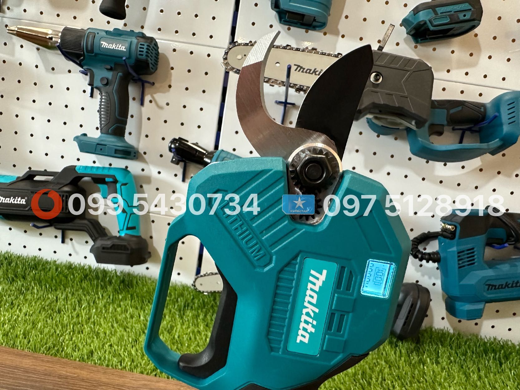Акумуляторний Секатор Makita DMT75BL 36V 8Ah гілкоріз кущоріз 45мм