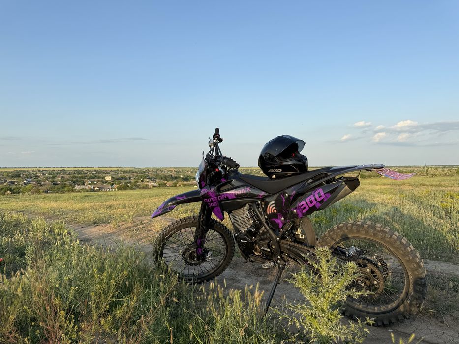 Продам мотоцикл Rottor Bronx 300 2024г
