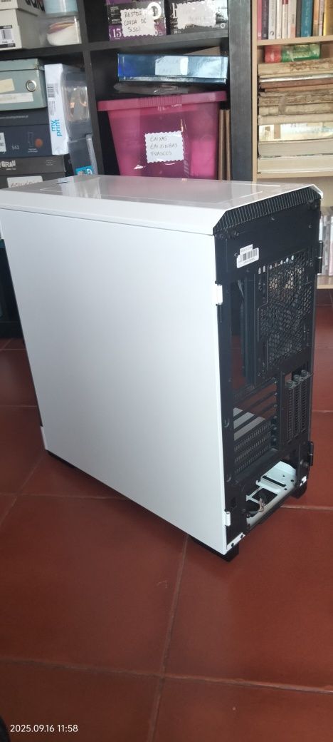 Caixa pc de torre gaming