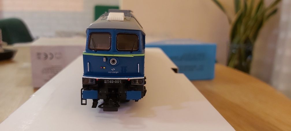 Lokomotywa spalinowa Piko ST49-001 PKP Cargo Logistic H0 PKP Ludmiła