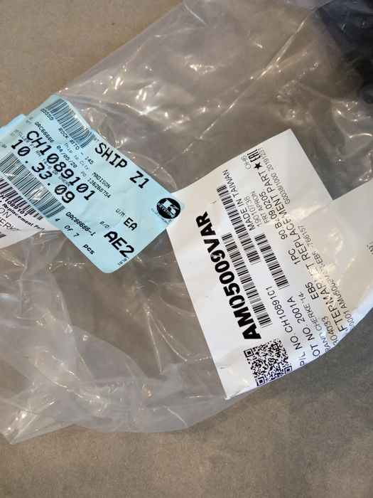 Бризговики переднього бампера нижні Jeep Grand Cherokee 2013-2021