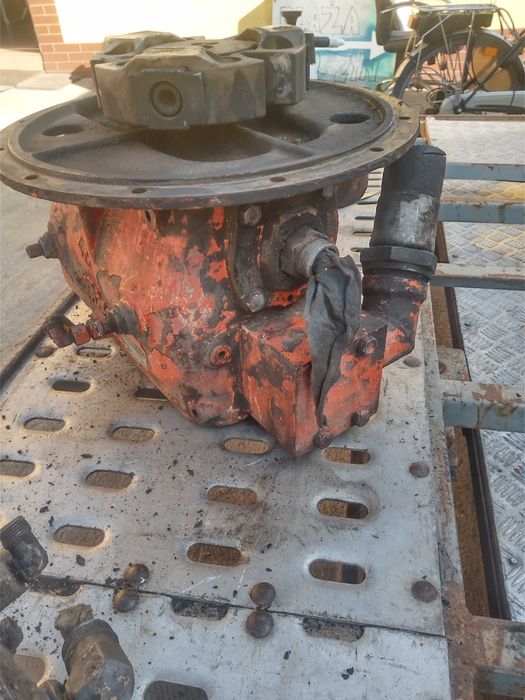 pompa hydrauliczna linde do koparki atlas 1304