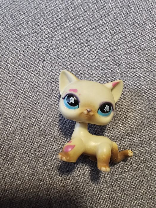 Lps. Кішка стоячка. Оригінал!