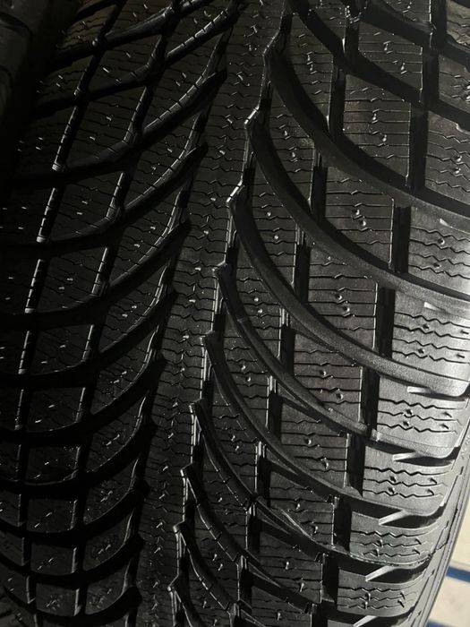 235/65/18 R18 Michelin Latitude Alpin LA2 4шт нові зима