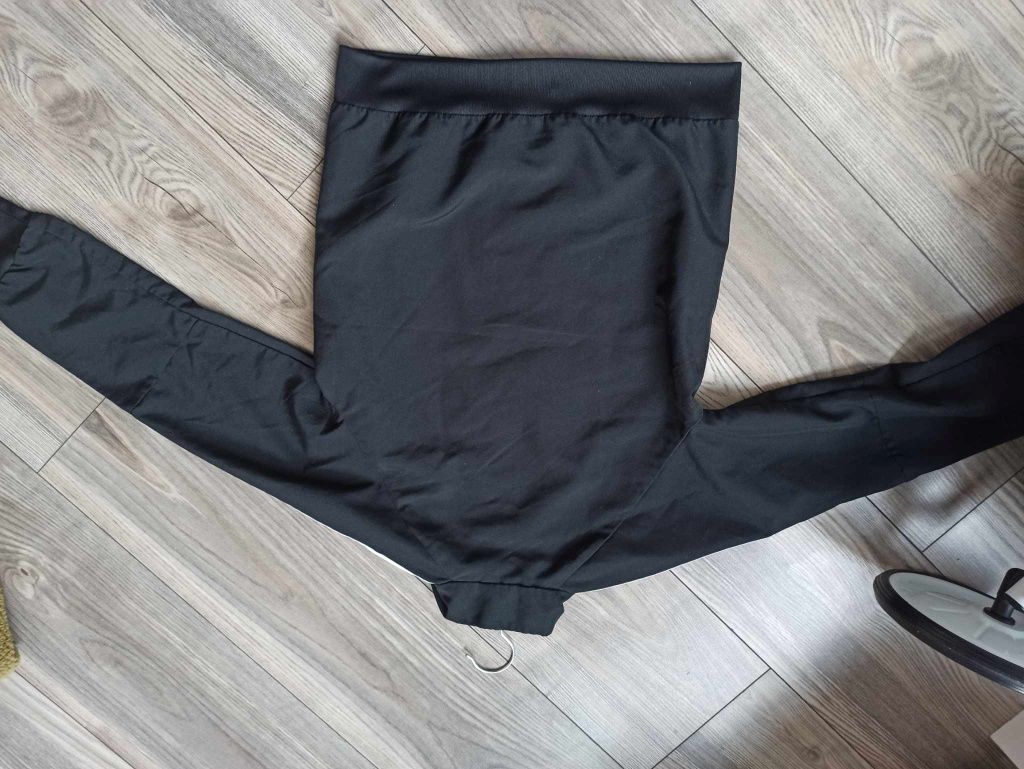 Kurtka Adidas cienka wiosenno/letnia  r. 128 jak nowa