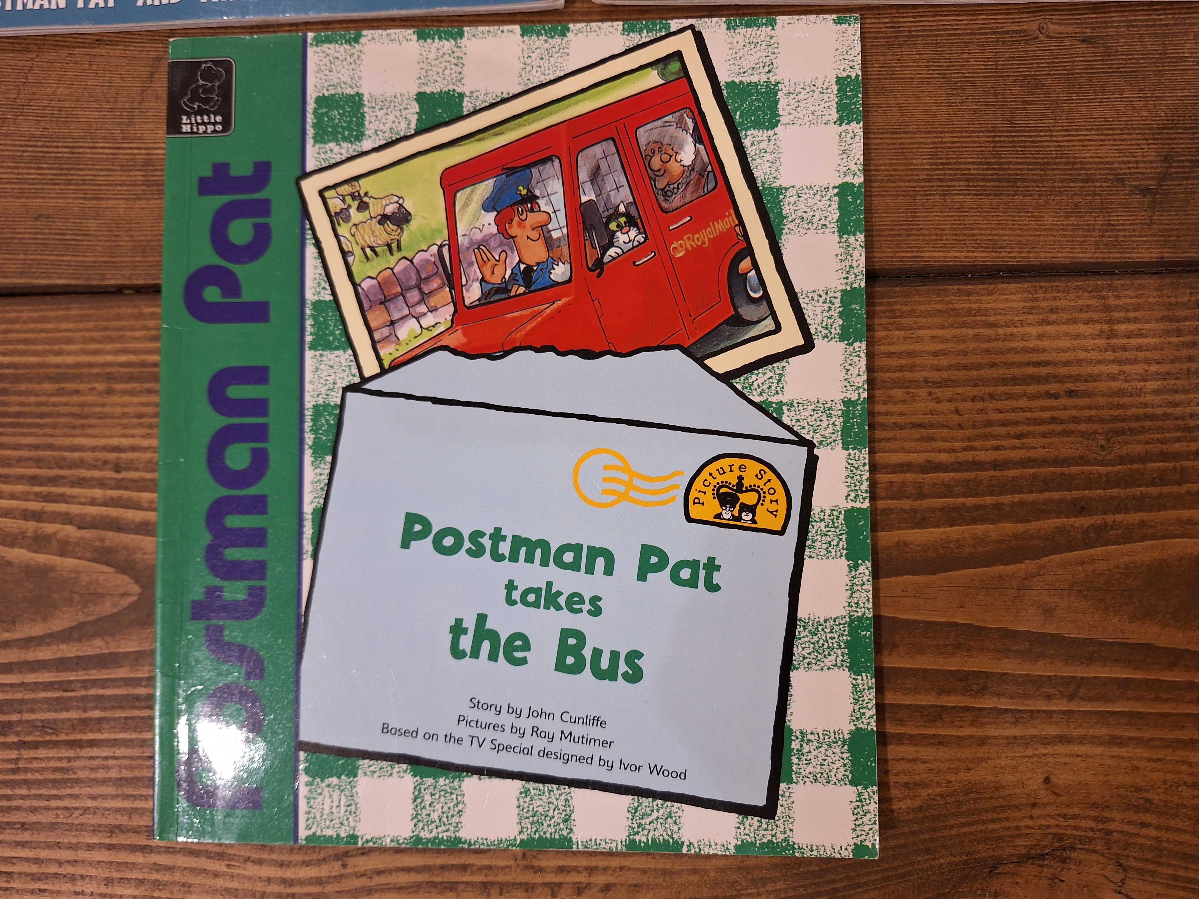 POSTMAN PAT ksiazeczki wersja angielska