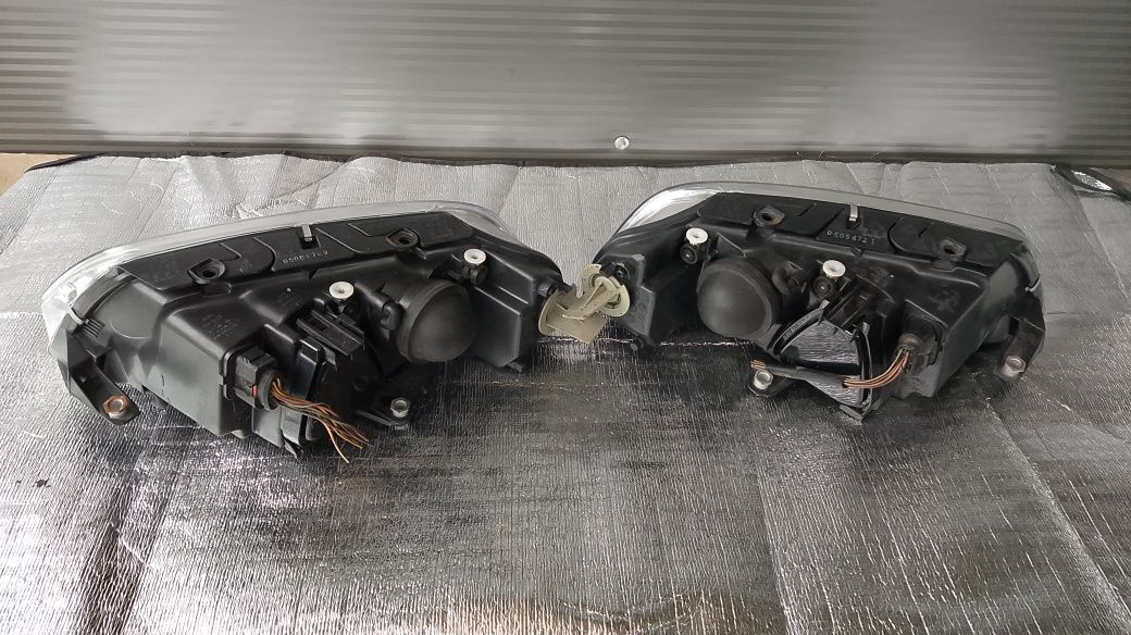 Lampy przód Passat B5 lift P+L