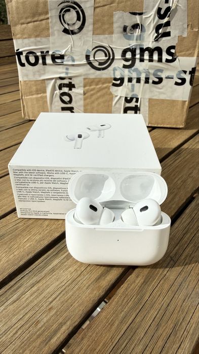 AirPods Pro 2 - como novos - 1 ano de uso - original