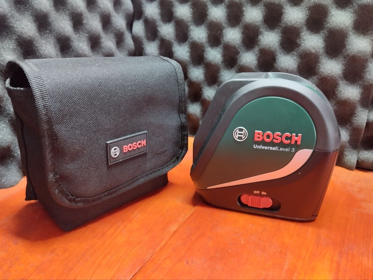 Новий.Лазерний нівелір Bosch UniversalLevel 3