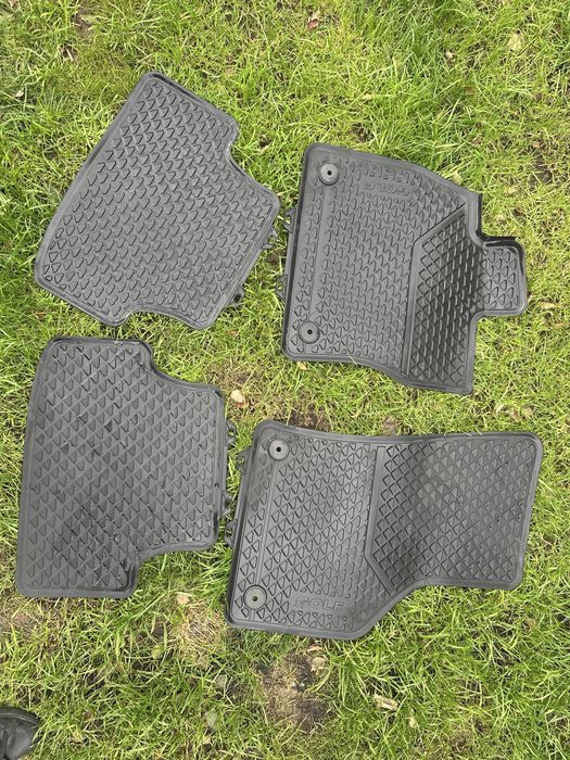 Komplet dywaników gumowych vw golf VII