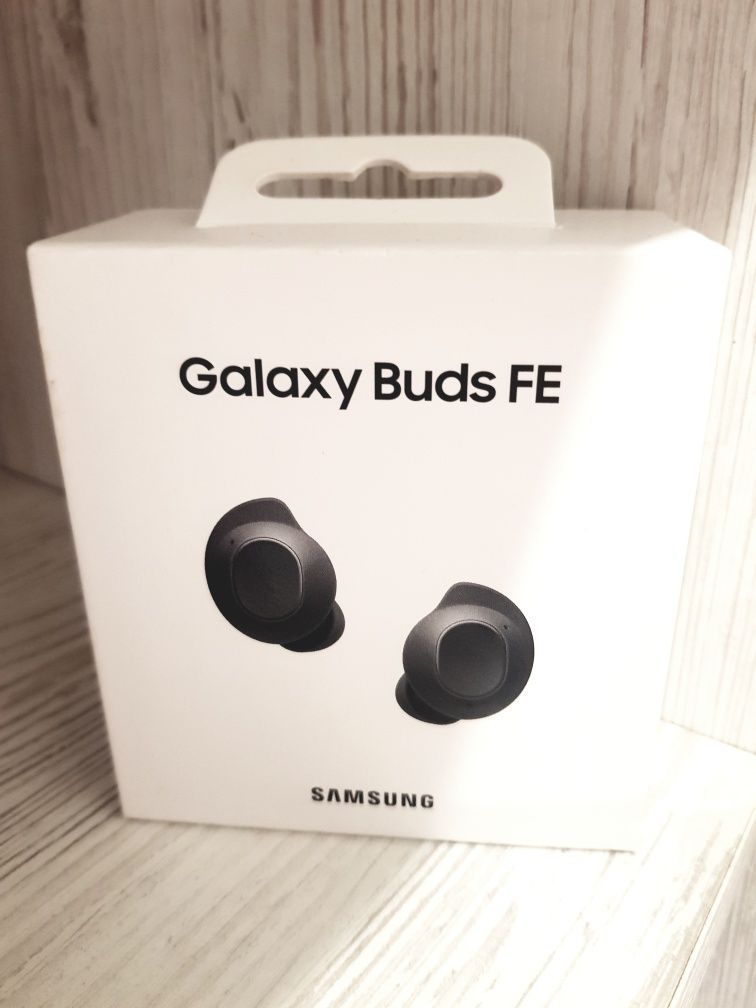 Навушники вкладиші бездротові TWS Samsung Buds FE (sm-r400nzaasek)