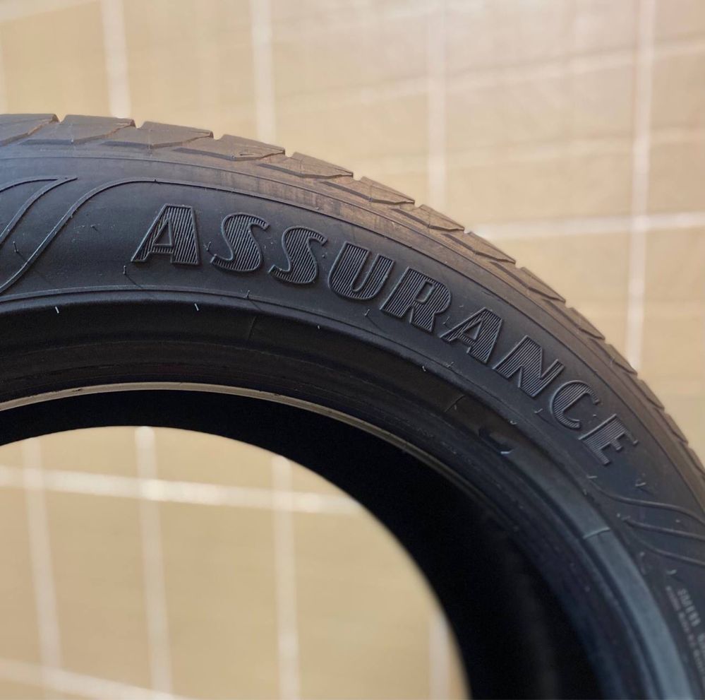 Шини 235/50/18 Goodyear Assurance WeatherReady 97V Ідеальний стан