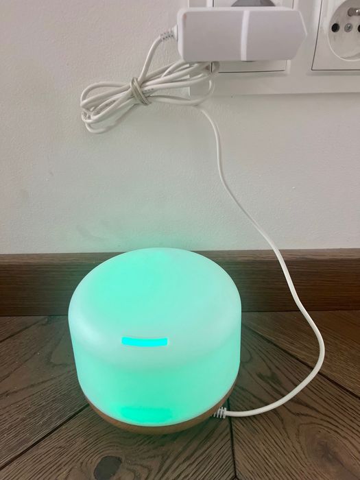 Nawilżacz powietrza z pilotem i 5 kolorami LED