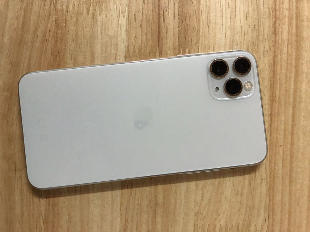 Iphone 11 pro max como novo