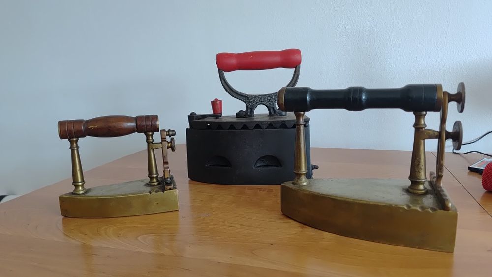 Żelazko na duszę. Mosiądz.