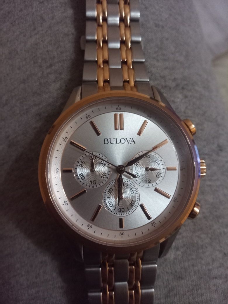 Годинник BULOVA model:98A216 оригінал