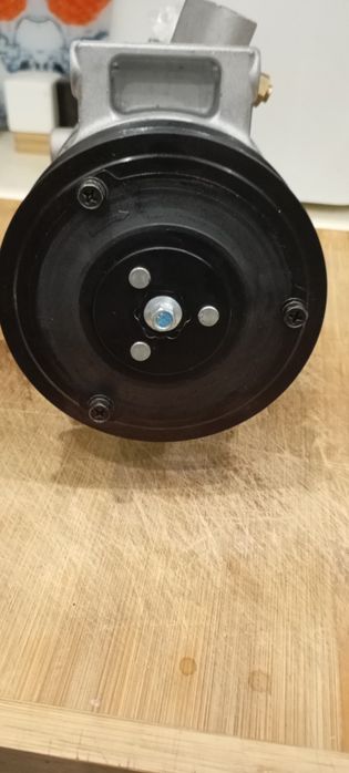 Kompresor klimatyzacji vw golf VI 08- NRF 32936