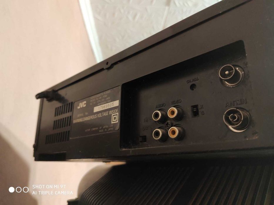 Відеомагнітофони - б\у.