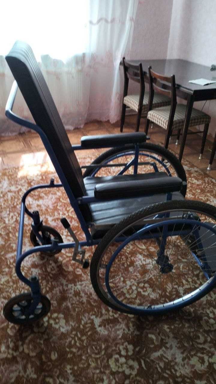 Iнвалідний візок трансформер в лiжко