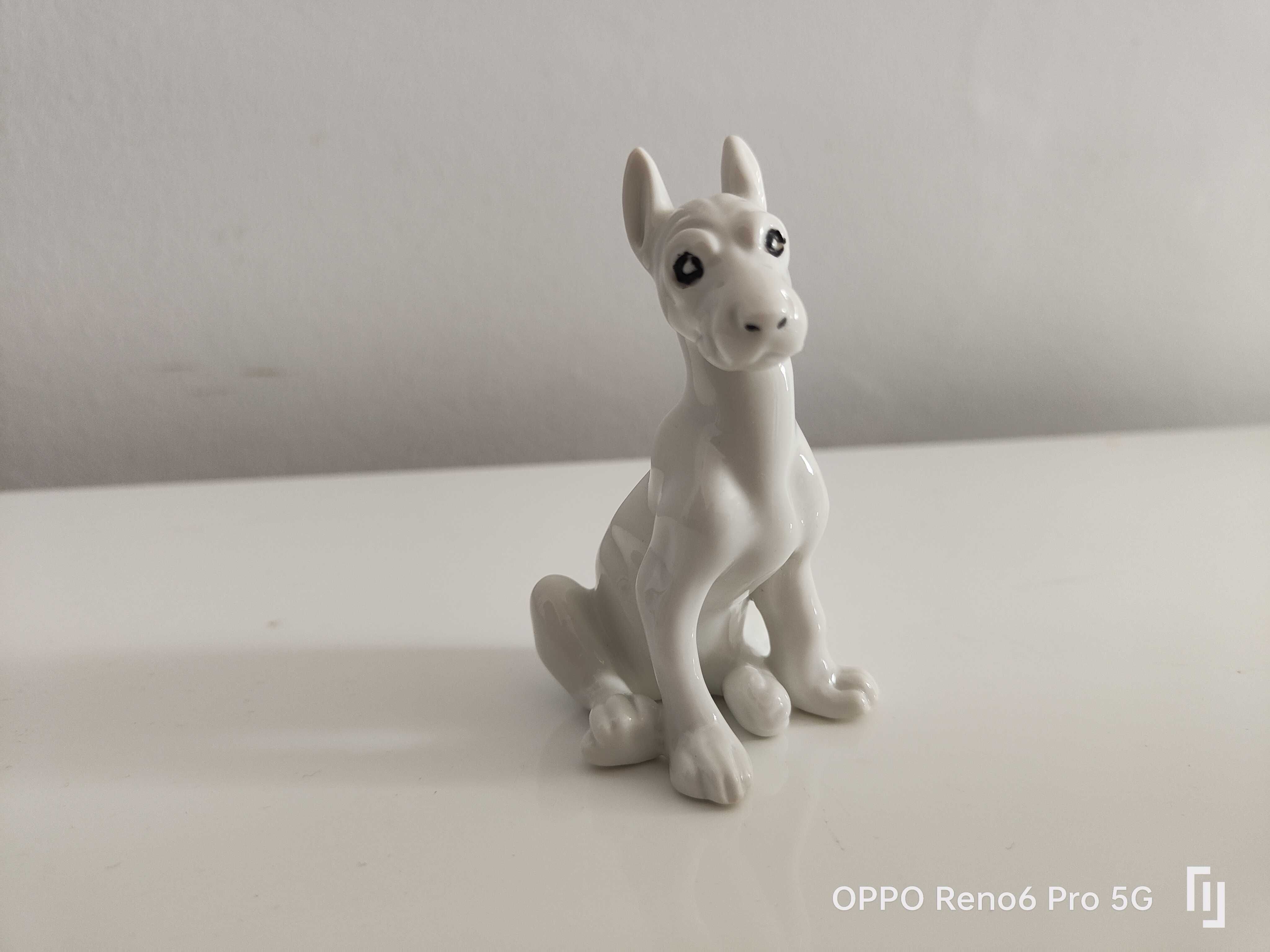 Figura de Cão Sociedade Porcelanas de Coimbra