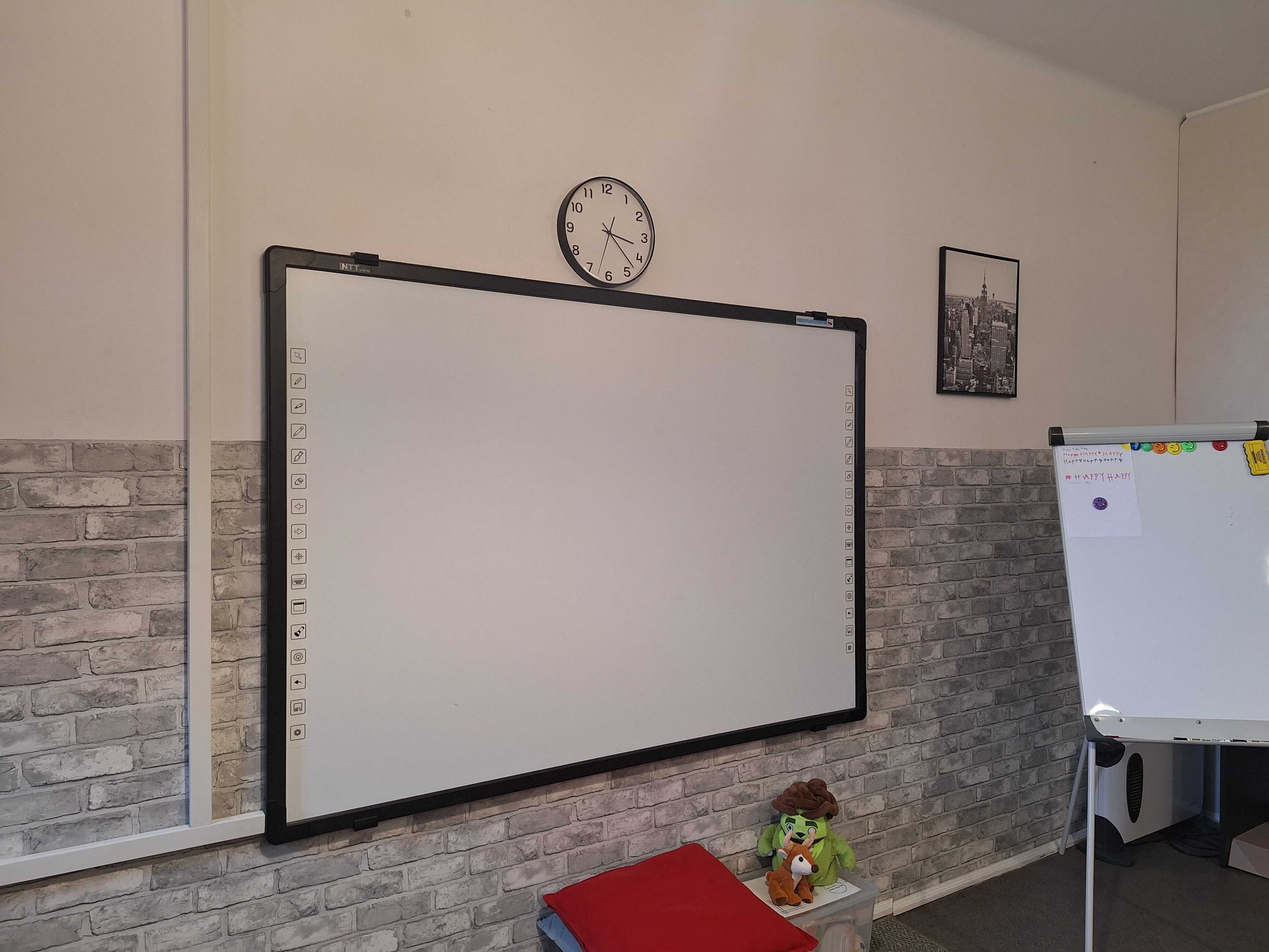 Tablica interaktywna z projektorem