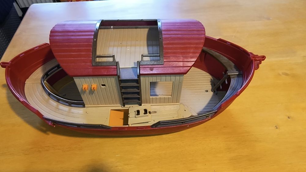 Arka, zabawkowy statek Playmobil