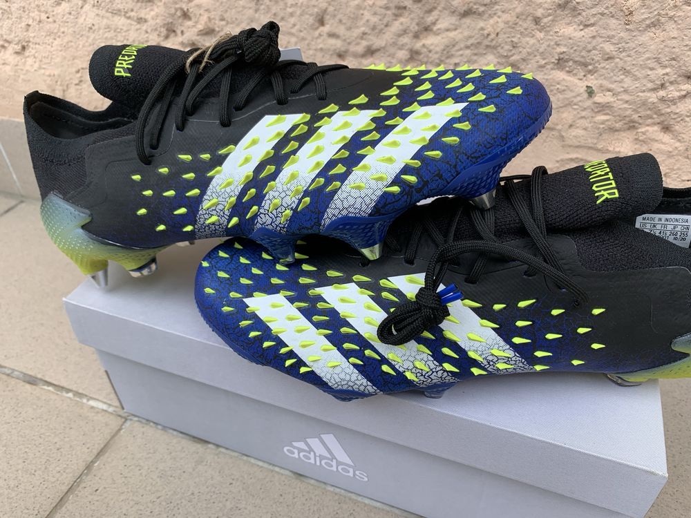 Nowe korki Adidas Predator Freak 1 SG 41 1/3 26 cm Mixy
