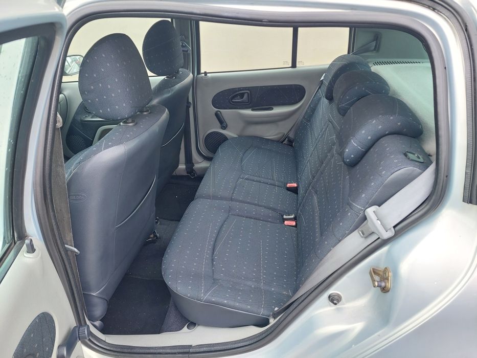 Renault clio 1.5 dci  2002