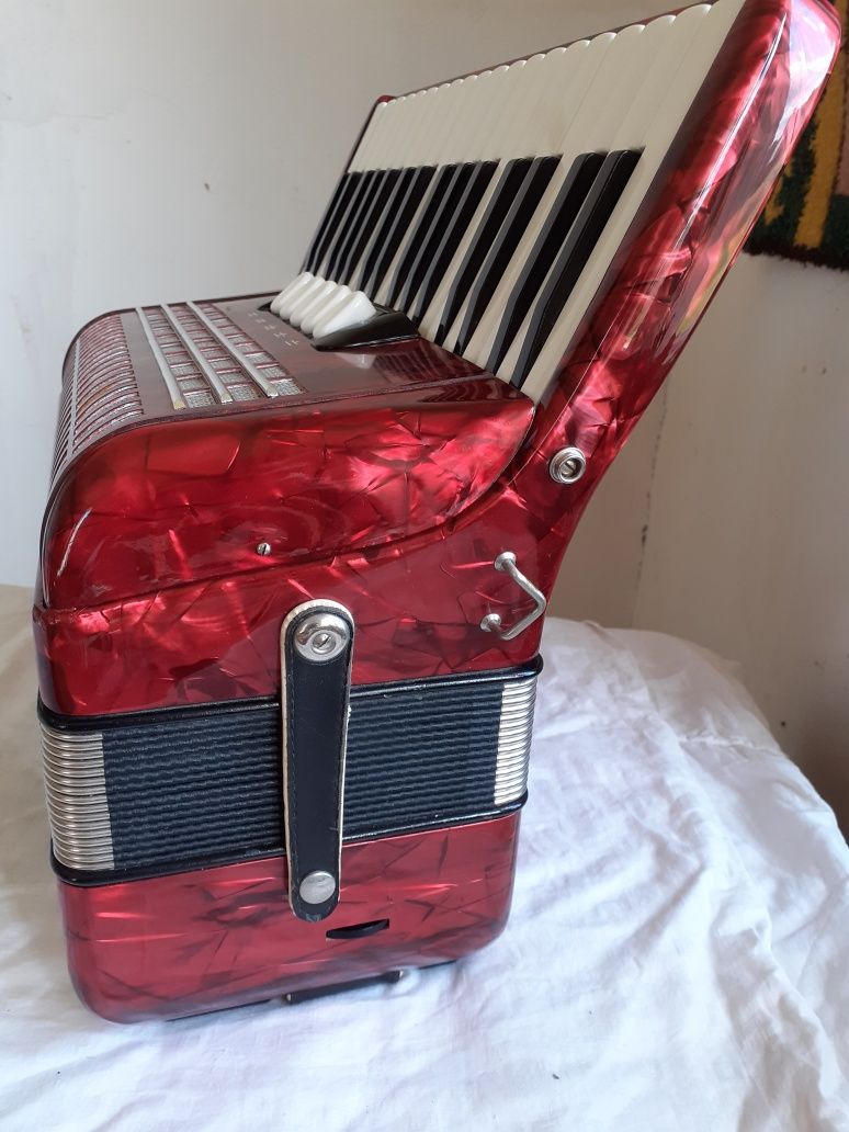Akordeon Hohner Concerto 3 jak nowy
