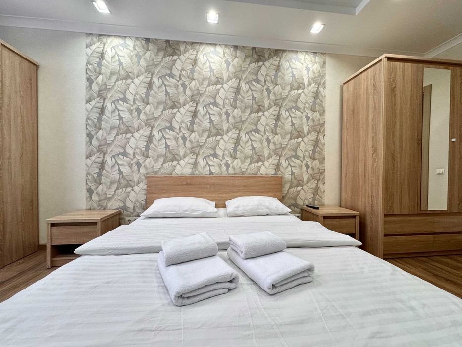 ApartPoltava 2-кімн у НОВОБУДОВІ закритий двір,велика ВАННА, ПОДОБОВО