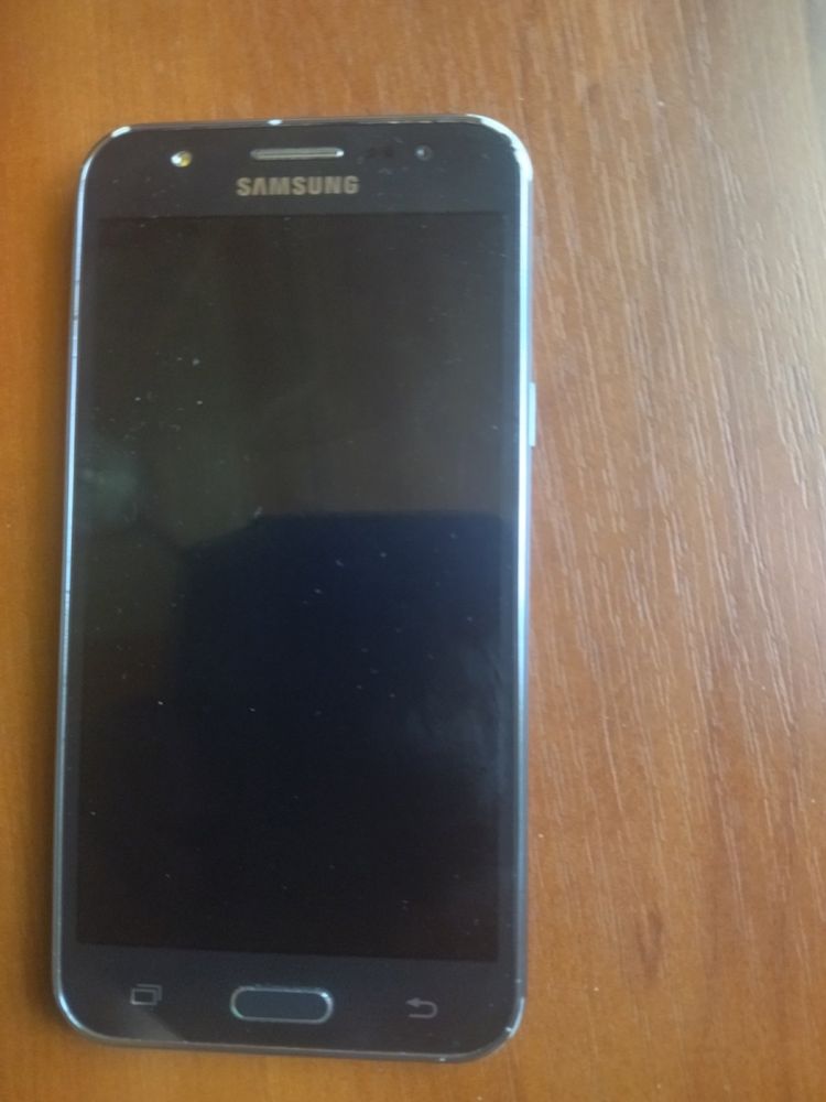 Продається Самсунг Galaxy J500FN