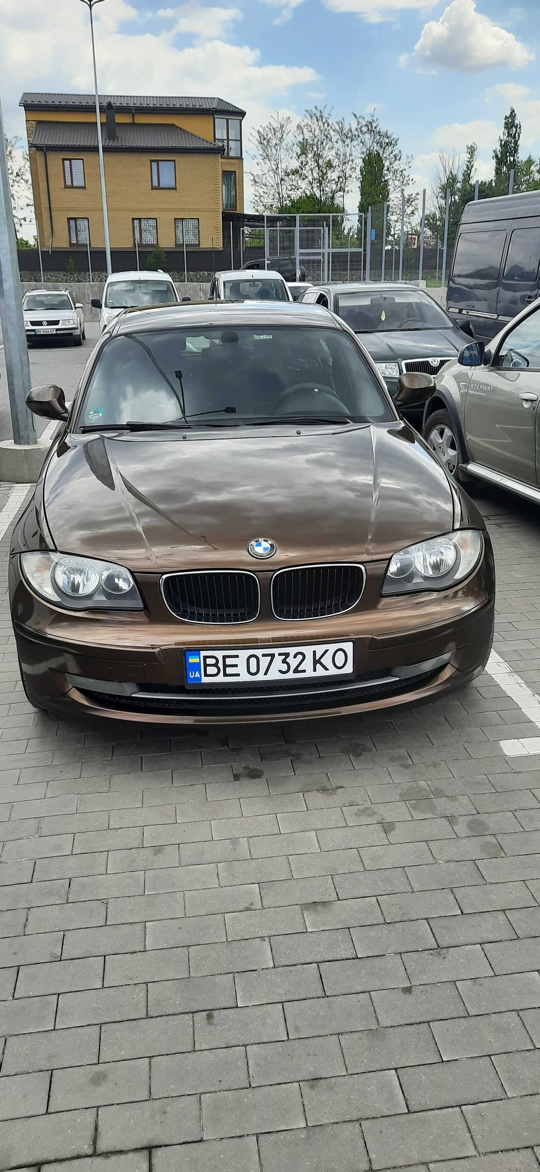 BMW 118d 2011 года