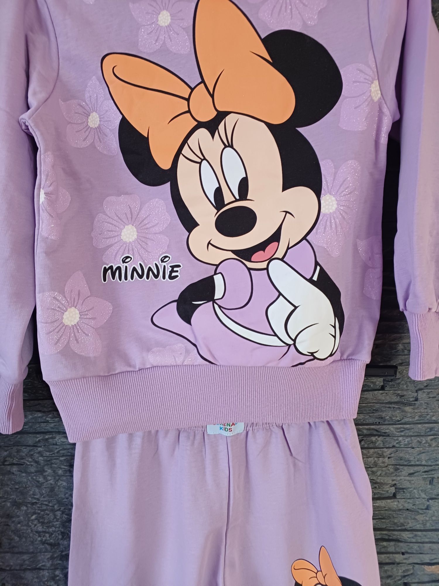 Świetne dresy Myszka Minnie